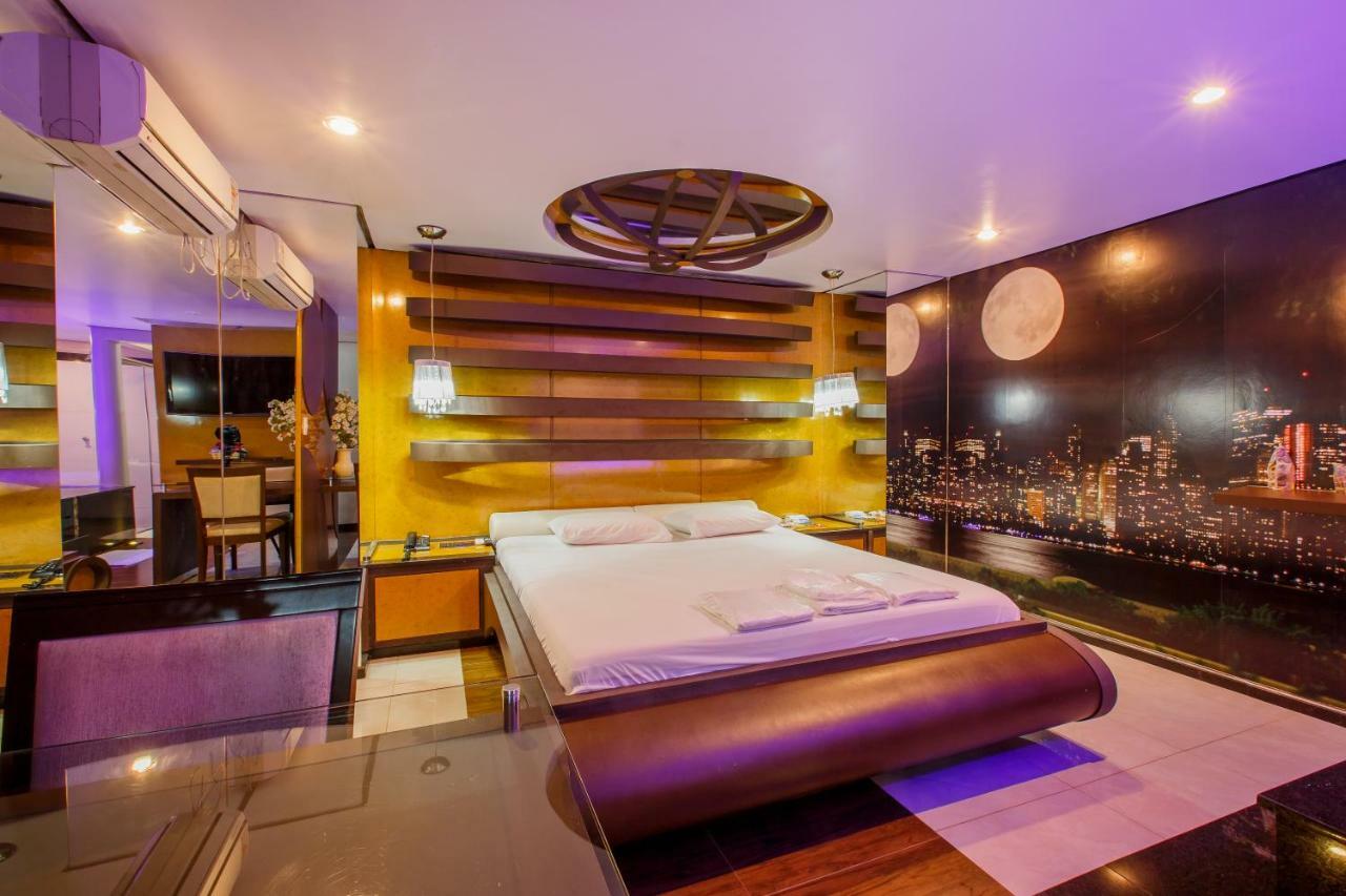 Motel Fascinio (Adults Only) Каскавел Екстер'єр фото